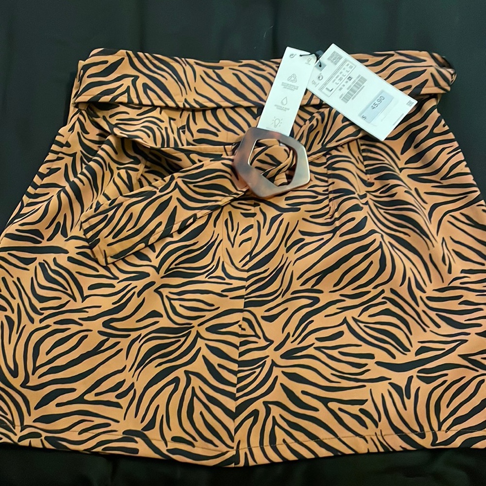 Zara Animal print mini skirt